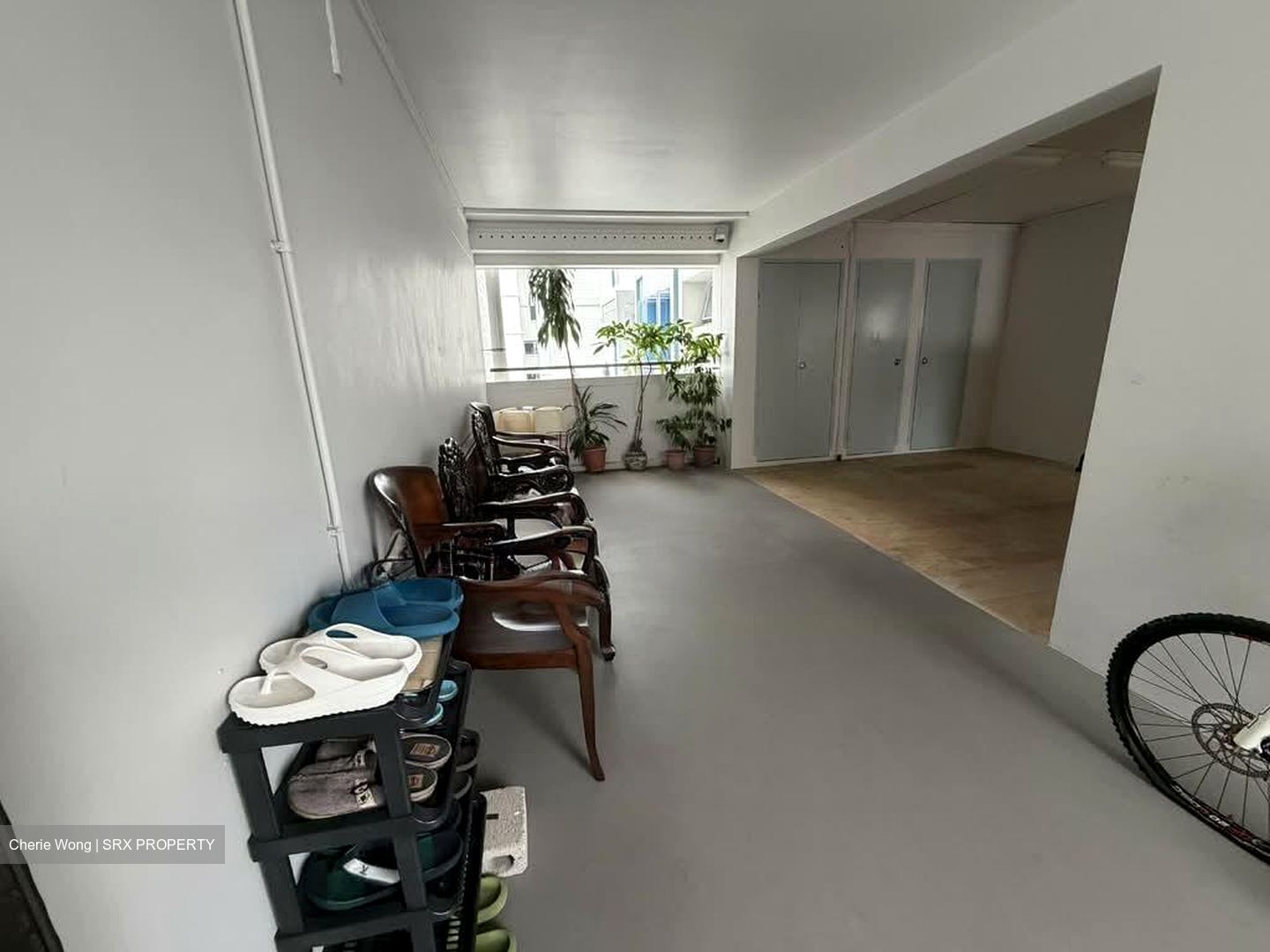 Blk 247 Pasir Ris Street 21 (Pasir Ris), HDB Executive #561030501